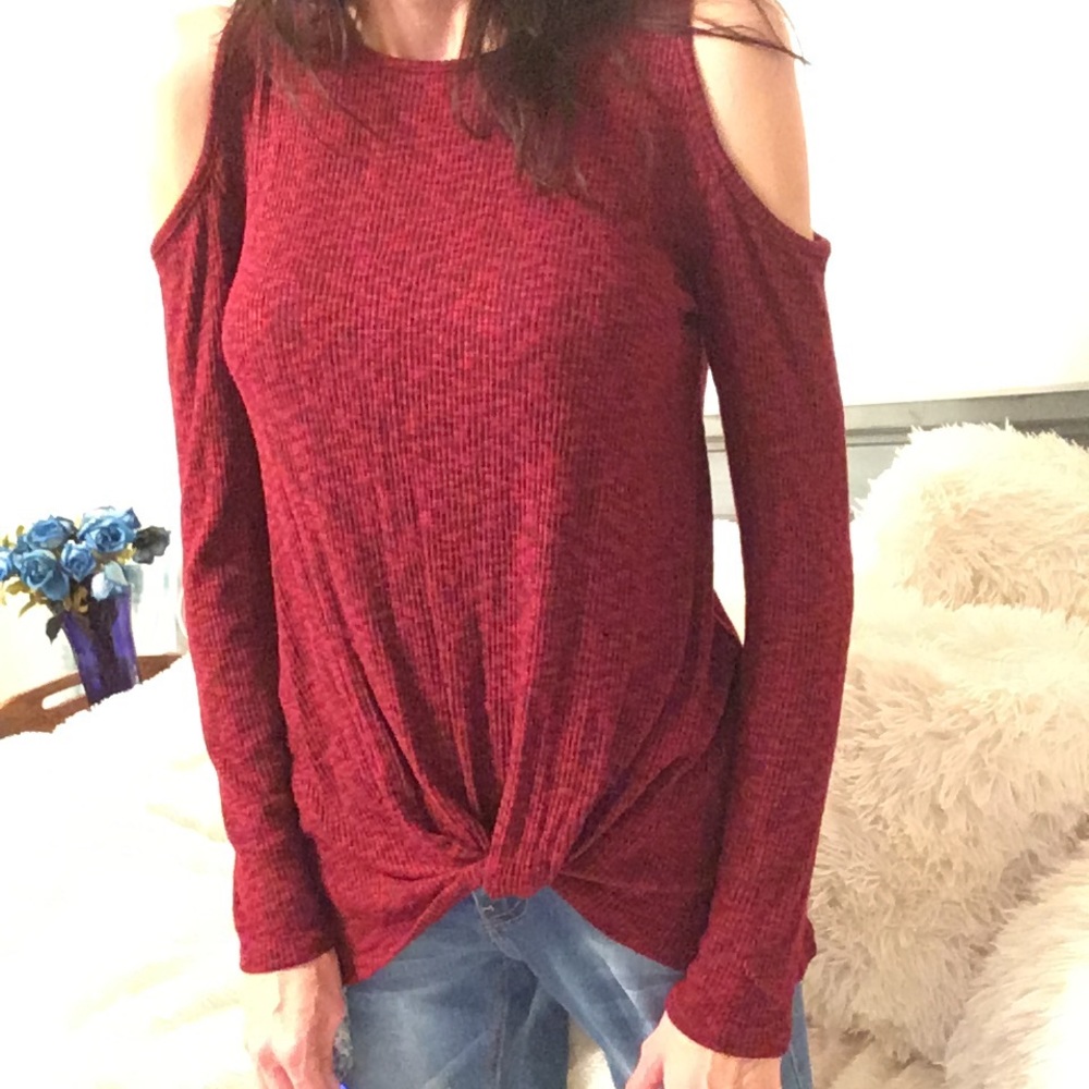 Super Soft Cold Shoulder Knotted Top - Picture 3 of 3